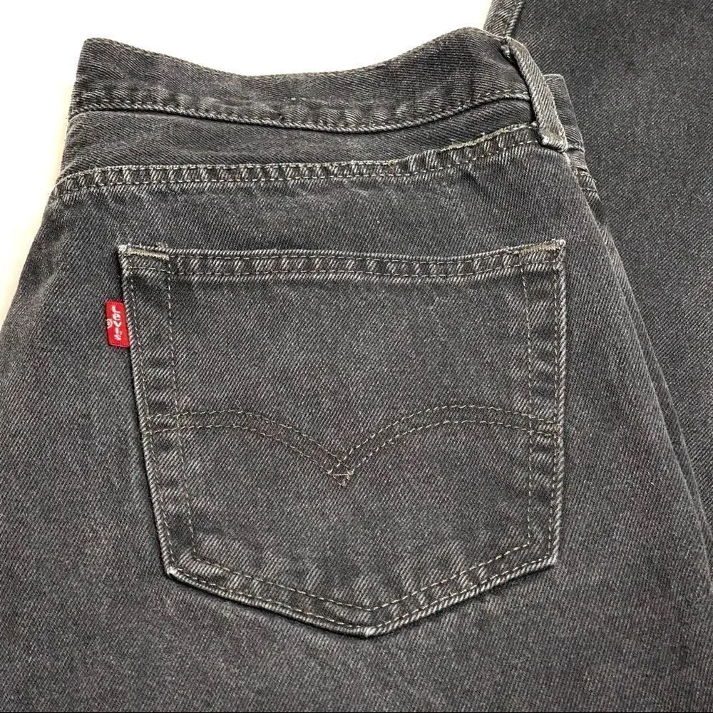 Levi’s black 505 straight leg jeans size 34 X 32